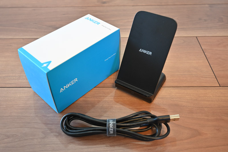 Anker PowerWave 7.5 Standの内容品